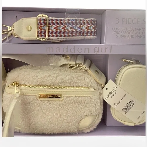 Madden Girl 3 piece Camera Crossbody Gift Set NWT - Picture 2 of 5